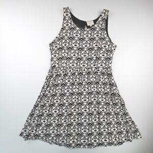 Everly Juniors Geometric Graphic Print Sleeveless Lace Back Dress Black White L